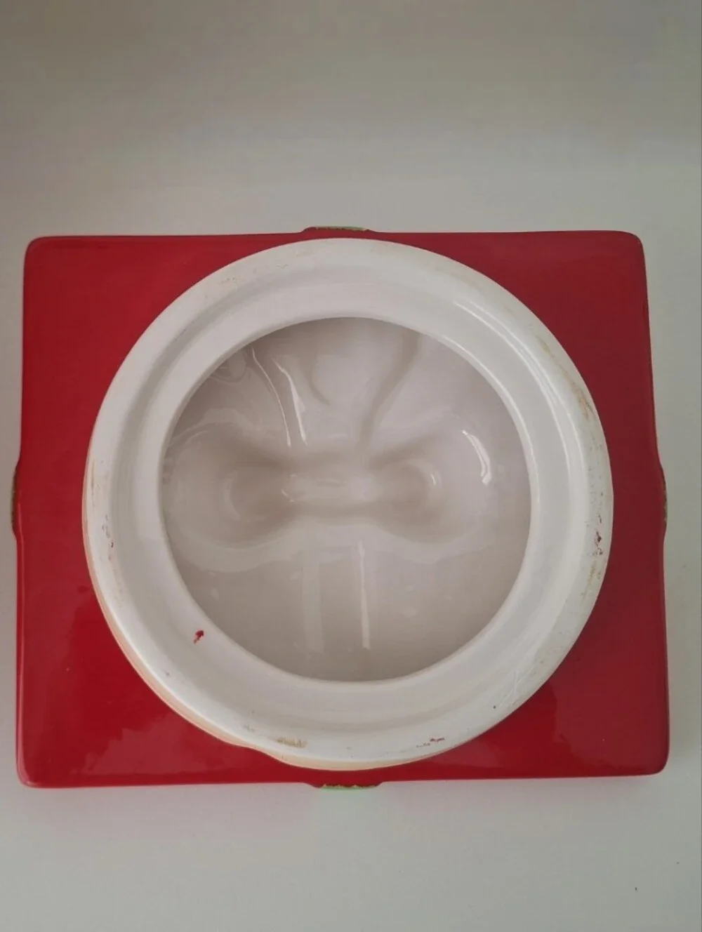 Real Home ceramic Christmas cookie jar.